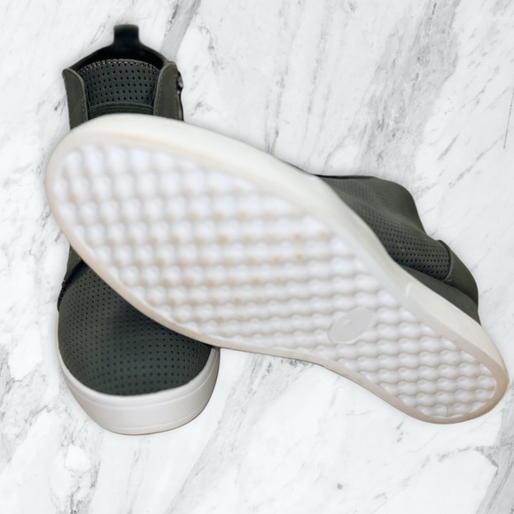 Journee Collection White and Green Wedge Sneakers with Elastic Panels - Picture 4 of 4